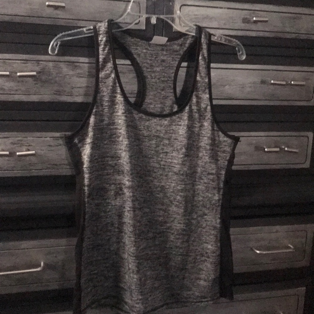 🎈FINAL PRICE🎈 L/XL Gray with black mesh inserts muscle tank